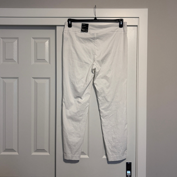 Alfani Women's 16 White Tummy-Control Pull On Skinny Dress Pants NWT - Picture 3 of 5
